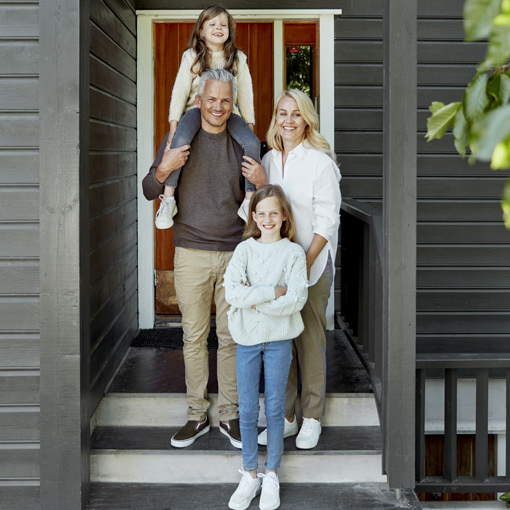 Homely gir deg smart boligalarm. Helt enkelt. Homely gir deg smart boligalarm. Helt enkelt.